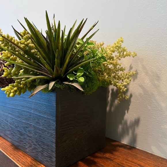 Rustic Succulent Arrangement in Wood Container - Picture 5 of 5